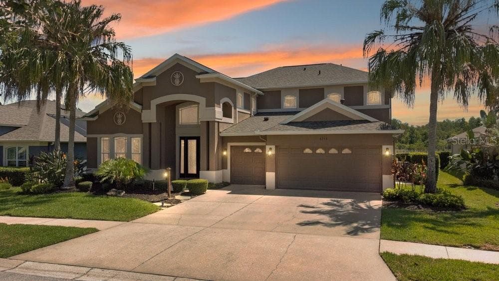 8758 CRYSTAL CREEK COURT LAND O LAKES, FL 34638