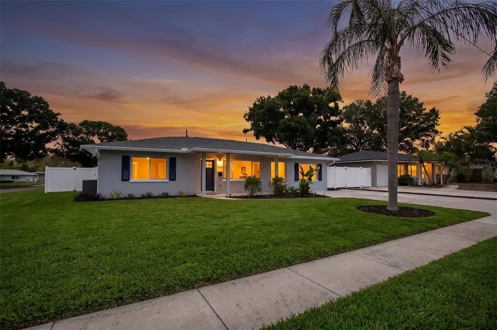 5299 35TH AVENUE N ST PETERSBURG, FL 33710