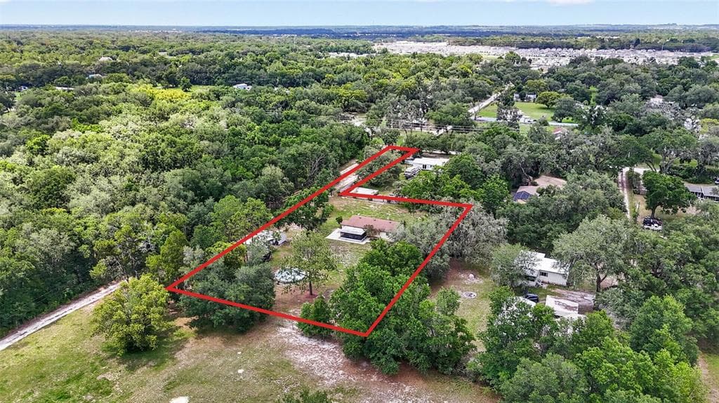 37314 TUCKER ROAD ZEPHYRHILLS, FL 33541