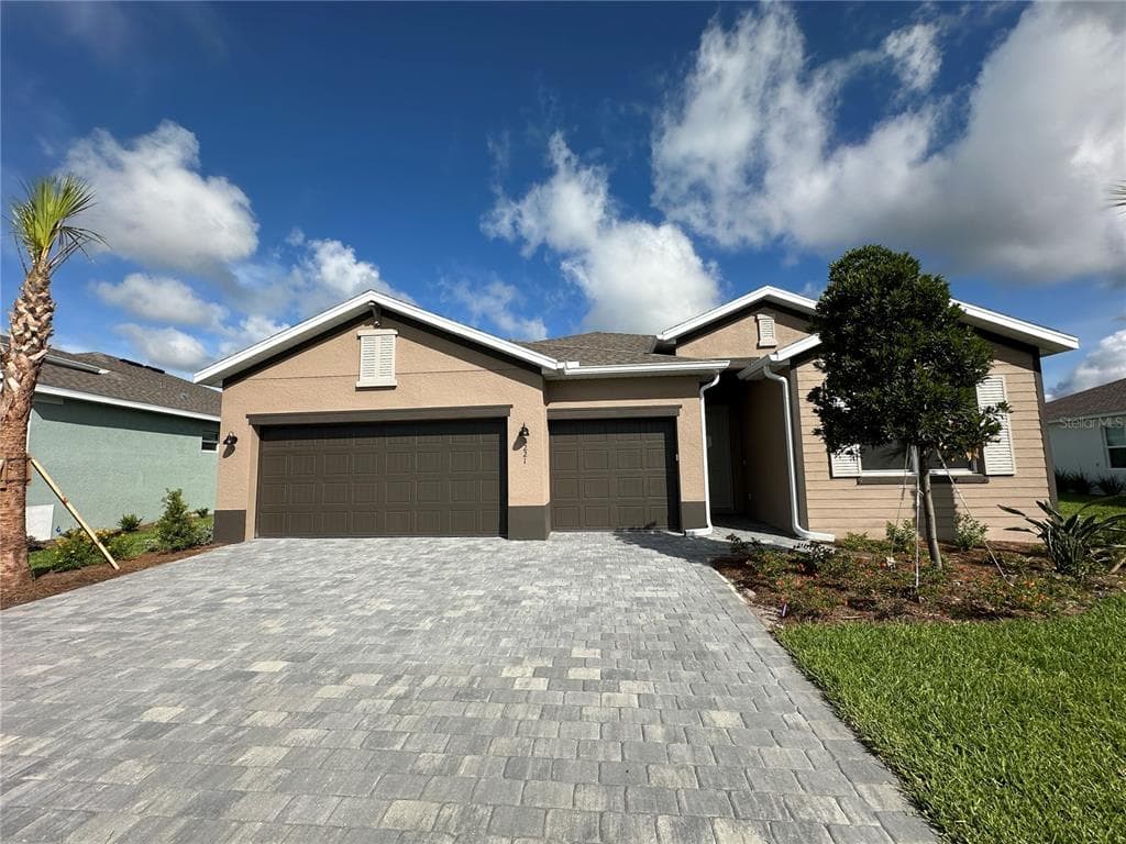 3221 PINEBERRY CROSSING