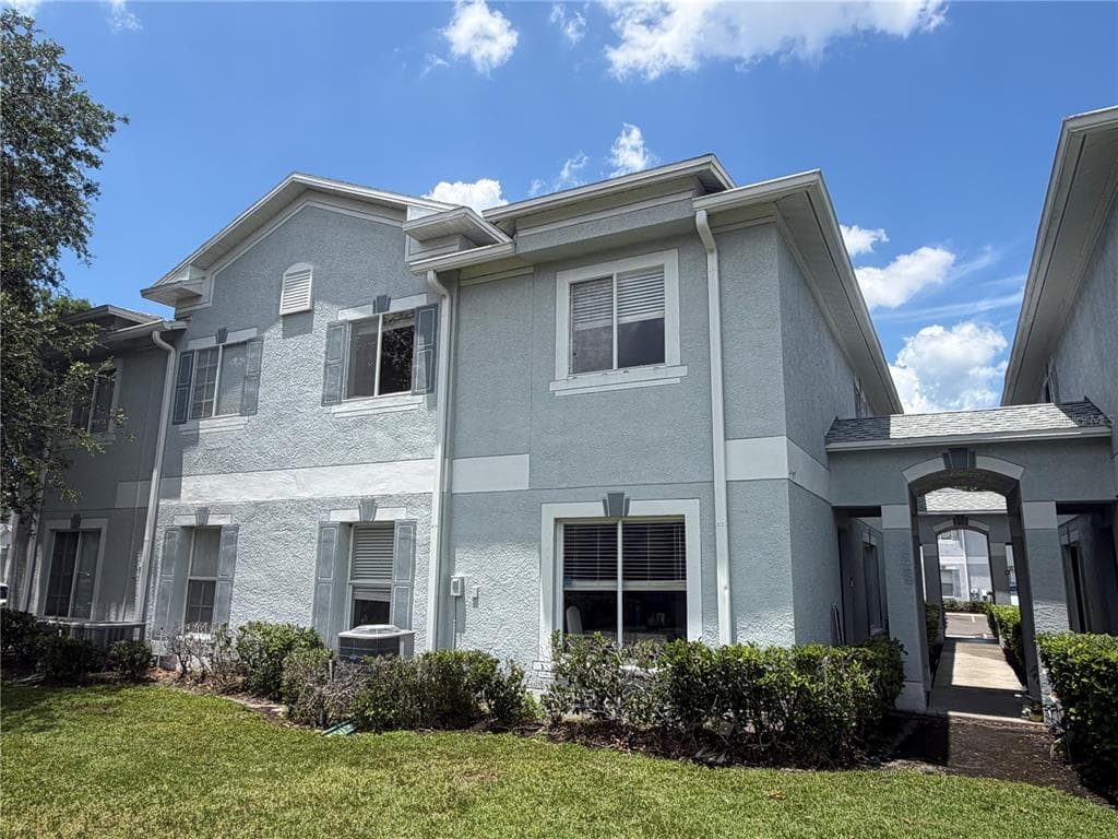 4105 WATERSIDE ISLAND COURT TAMPA, FL 33617