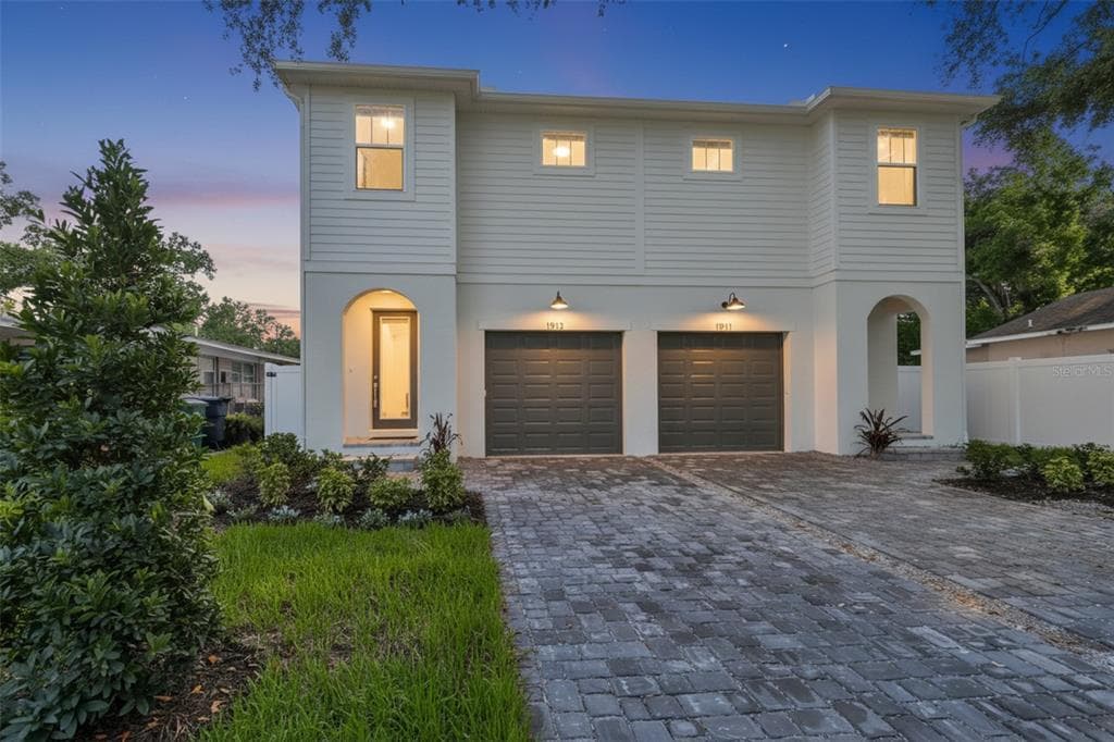 1913 W BEACH STREET TAMPA, FL 33607