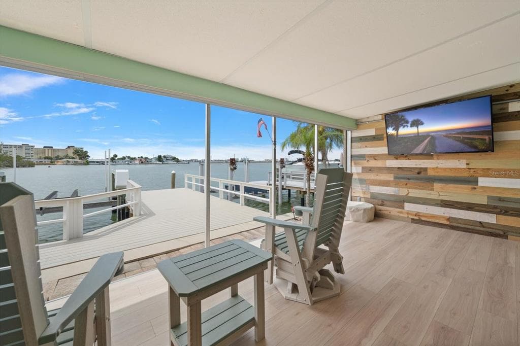 580 BOCA CIEGA POINT BOULEVARD S UNIT 1 ST PETERSBURG, FL 33708