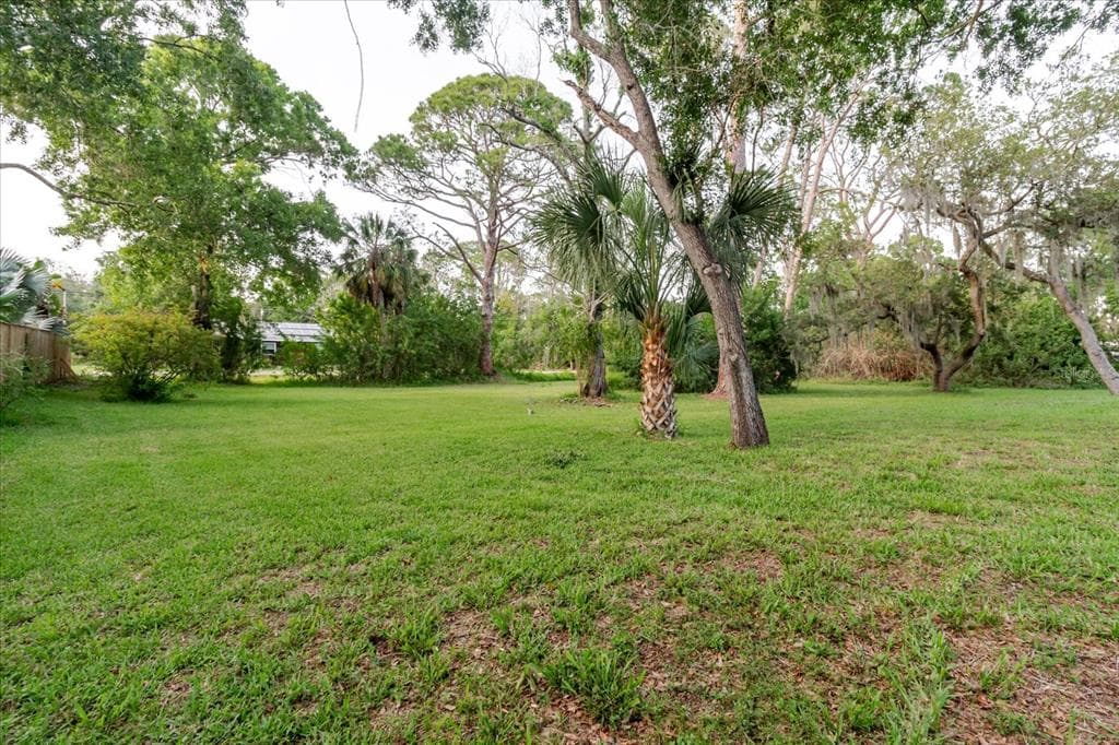 HIGHLAND AVENUE TARPON SPRINGS, FL 34689