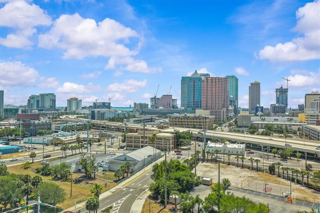 1120 E KENNEDY BOULEVARD UNIT 1216