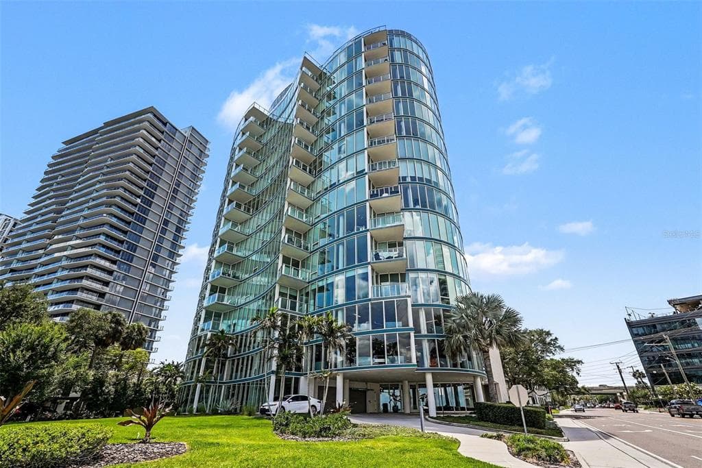 2900 W BAY TO BAY BOULEVARD UNIT 1502 TAMPA, FL 33629