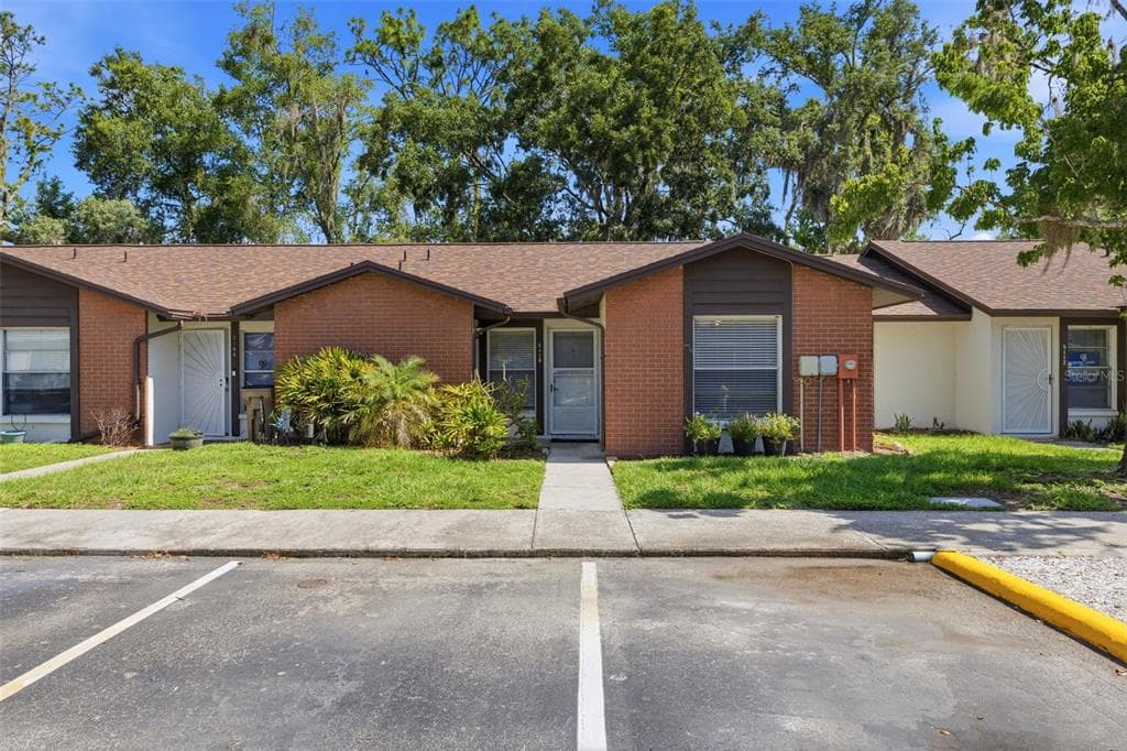 5110 GAINSVILLE DRIVE TAMPA, FL 33617