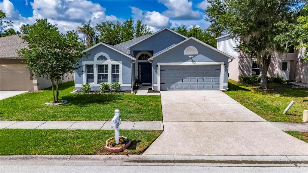 31620 LOCH ALINE DRIVE WESLEY CHAPEL, FL 33545