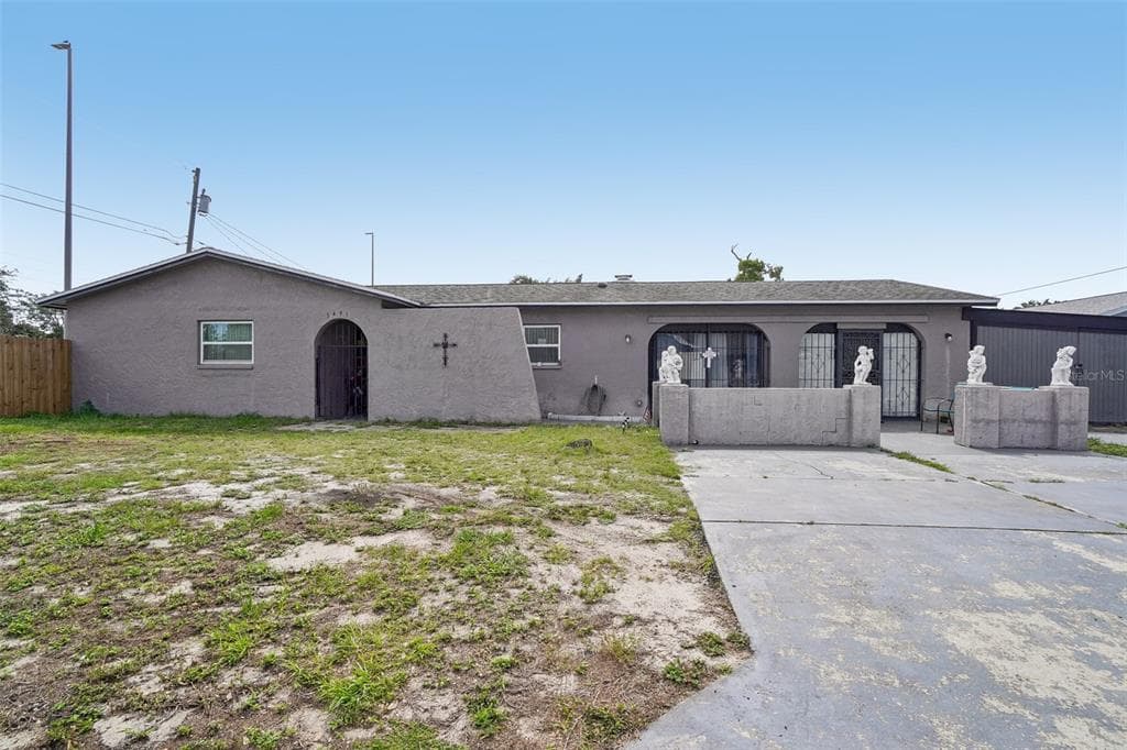 3495 OAK STREET DUNEDIN, FL 34698