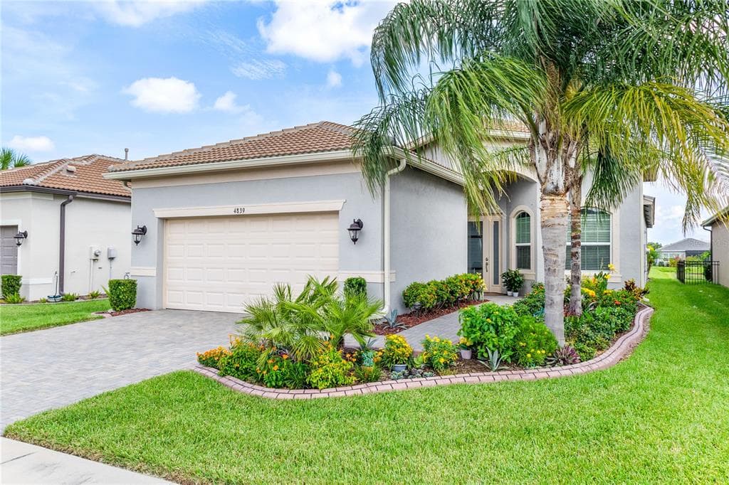 4839 SEVILLA SHORES DRIVE WIMAUMA, FL 33598