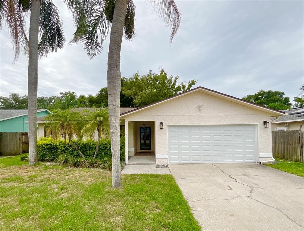 2468 GULFBREEZE CIRCLE PALM HARBOR, FL 34683