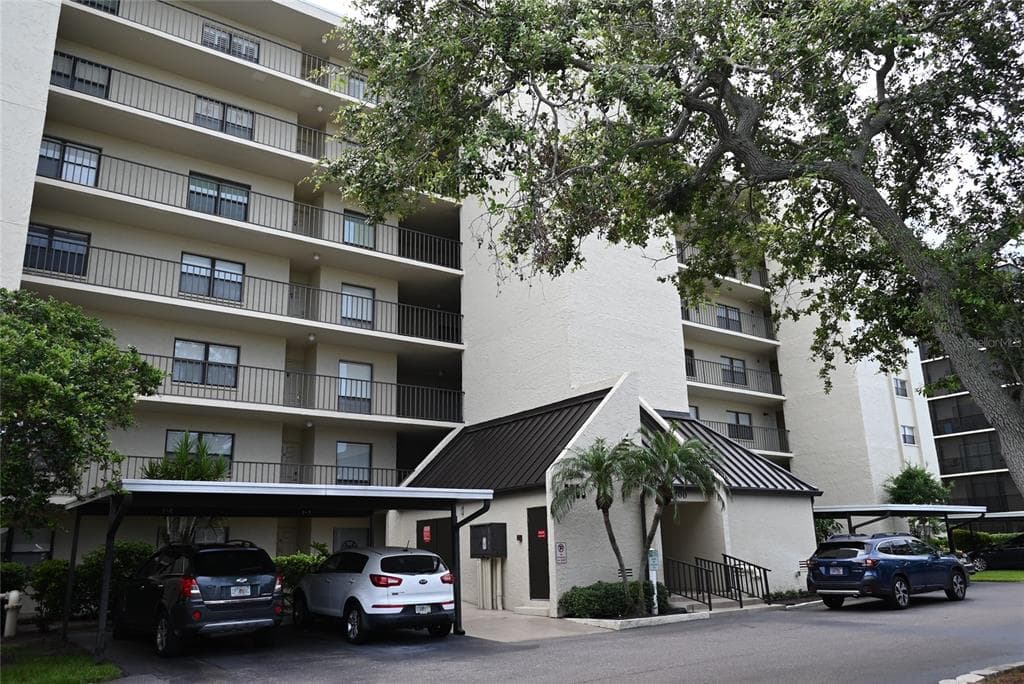 2700 COVE CAY DRIVE UNIT 1-4G CLEARWATER, FL 33760