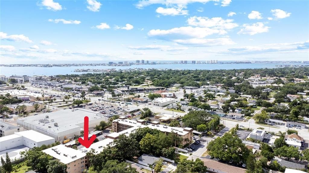 2525 W BAY DRIVE UNIT D13 LARGO, FL 33770