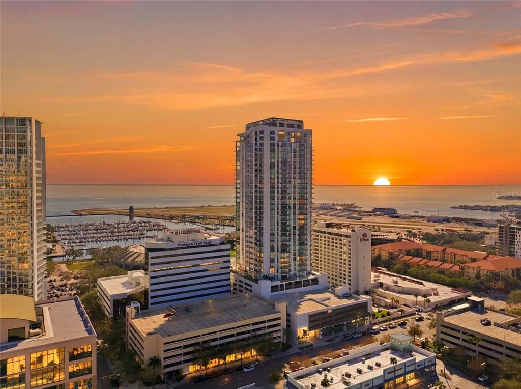 301 1ST STREET S UNIT 1001 ST PETERSBURG, FL 33701