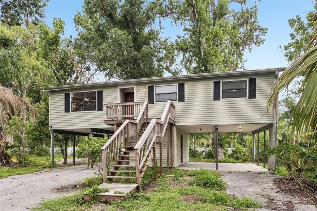 18411 AUTUMN MIST DRIVE LUTZ, FL 33549