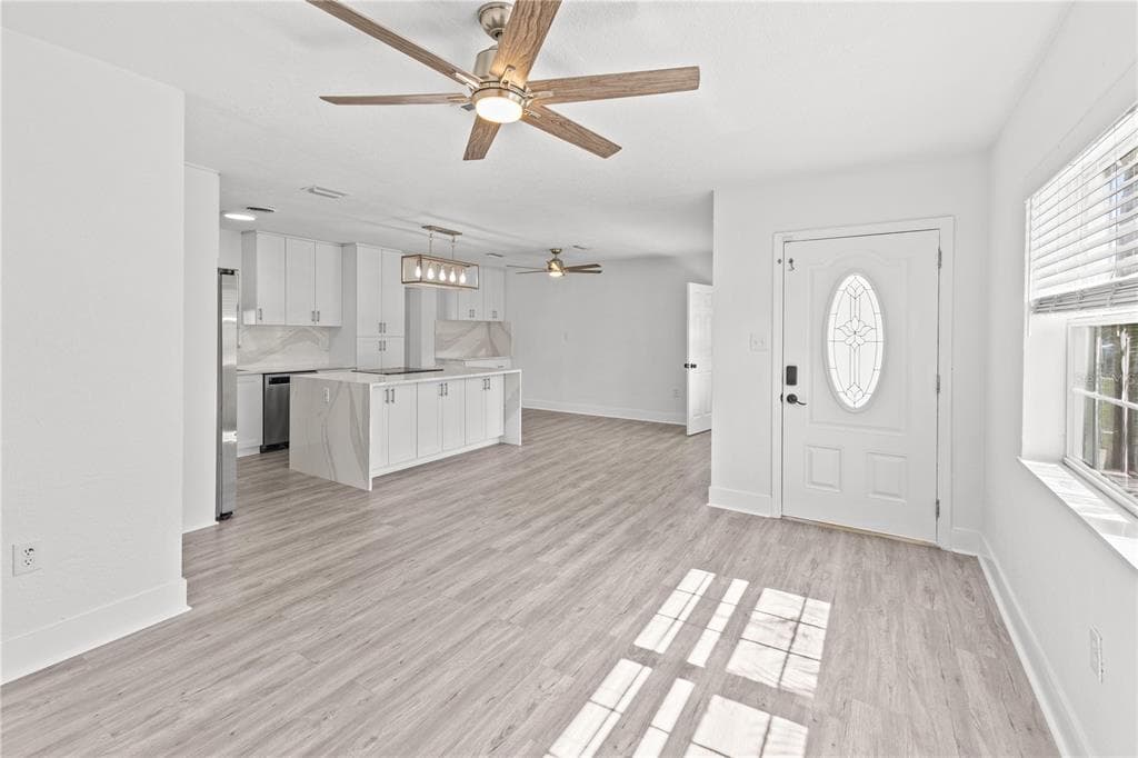 2090 75TH STREET N ST PETERSBURG, FL 33710