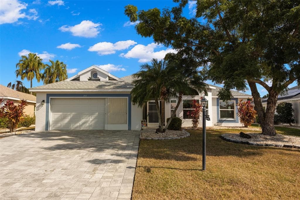 1911 E DEL WEBB BOULEVARD SUN CITY CENTER, FL 33573