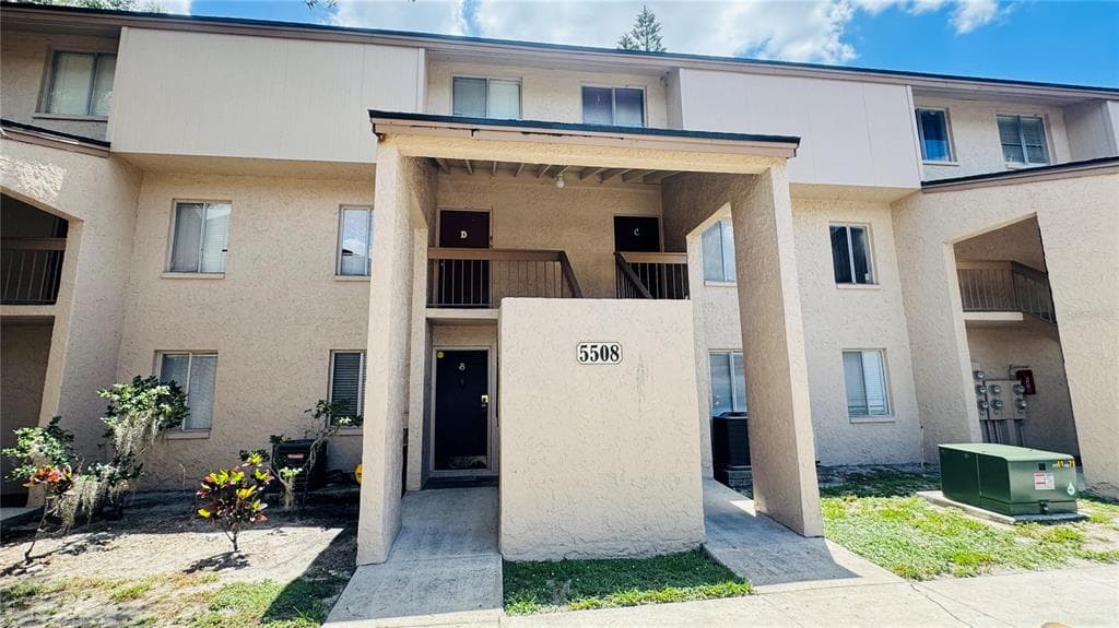 5508 POKEWEED COURT UNIT 146 TAMPA, FL 33617