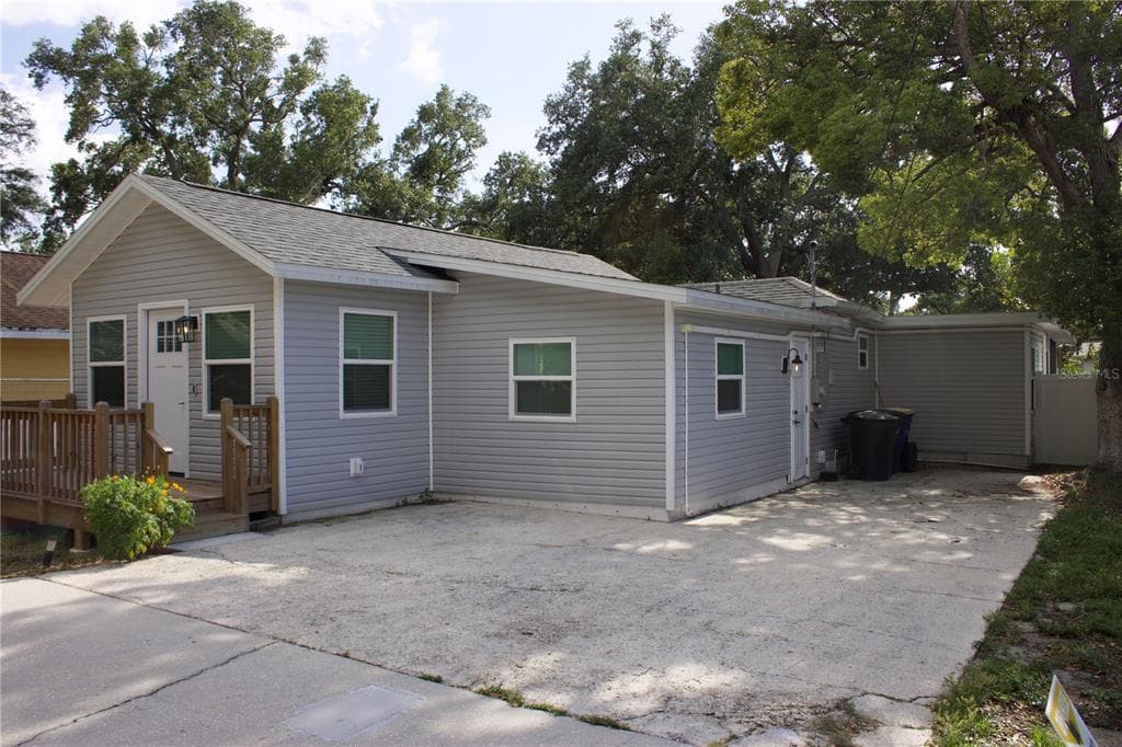 1574 EWING AVENUE CLEARWATER, FL 33756