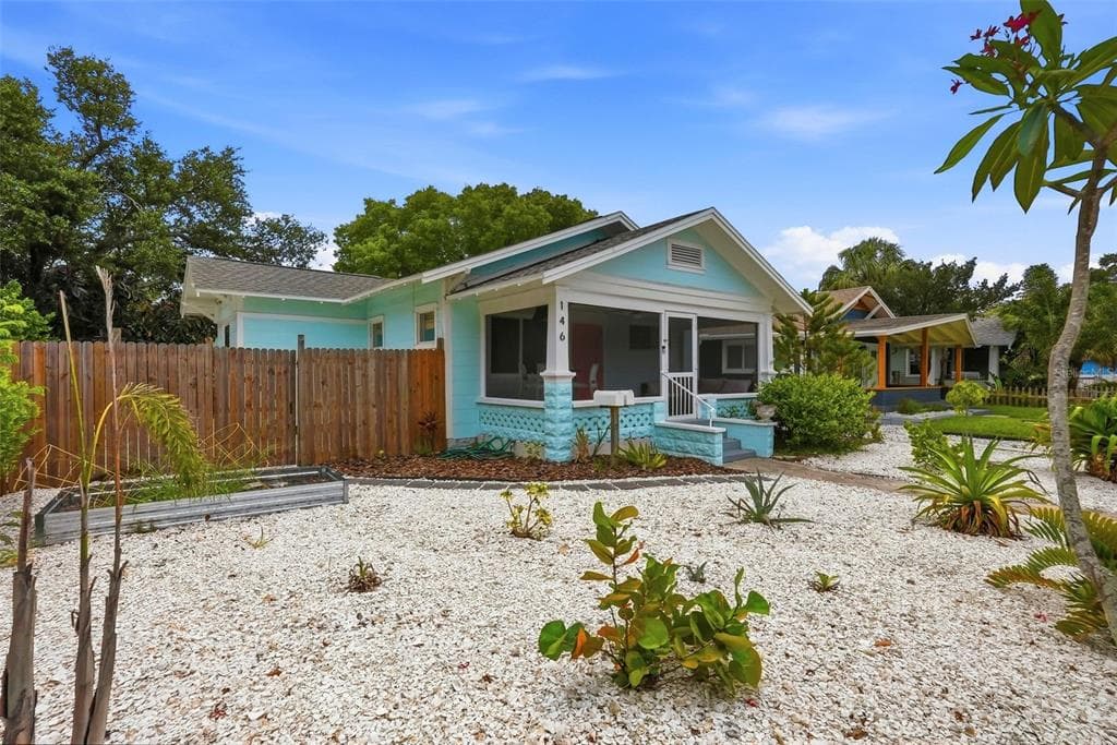 146 16TH AVENUE SE ST PETERSBURG, FL 33701
