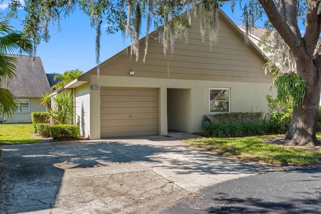 3438 VERONICA COURT UNIT 27 CLEARWATER, FL 33761