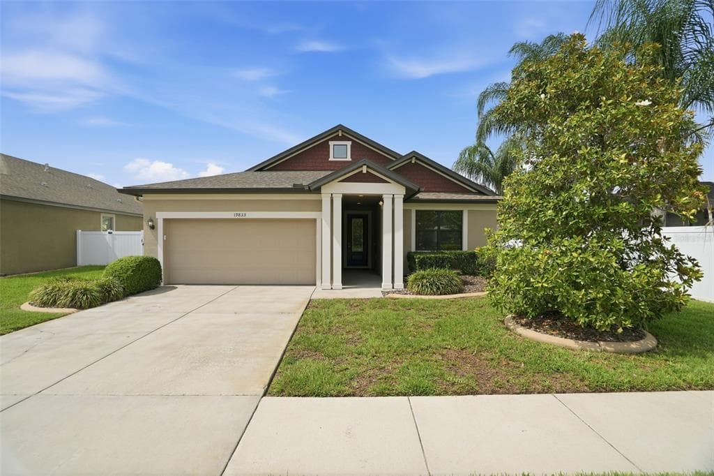 19833 HIDDEN GLEN DRIVE LAND O LAKES, FL 34638