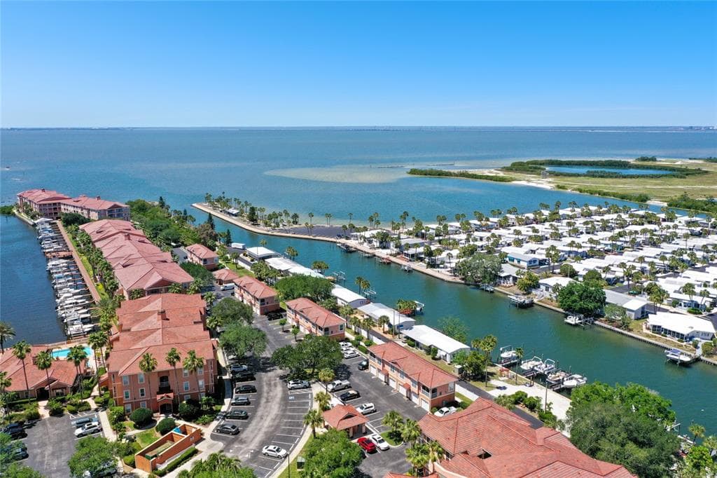 5000 CULBREATH KEY WAY UNIT 1-312 TAMPA, FL 33611