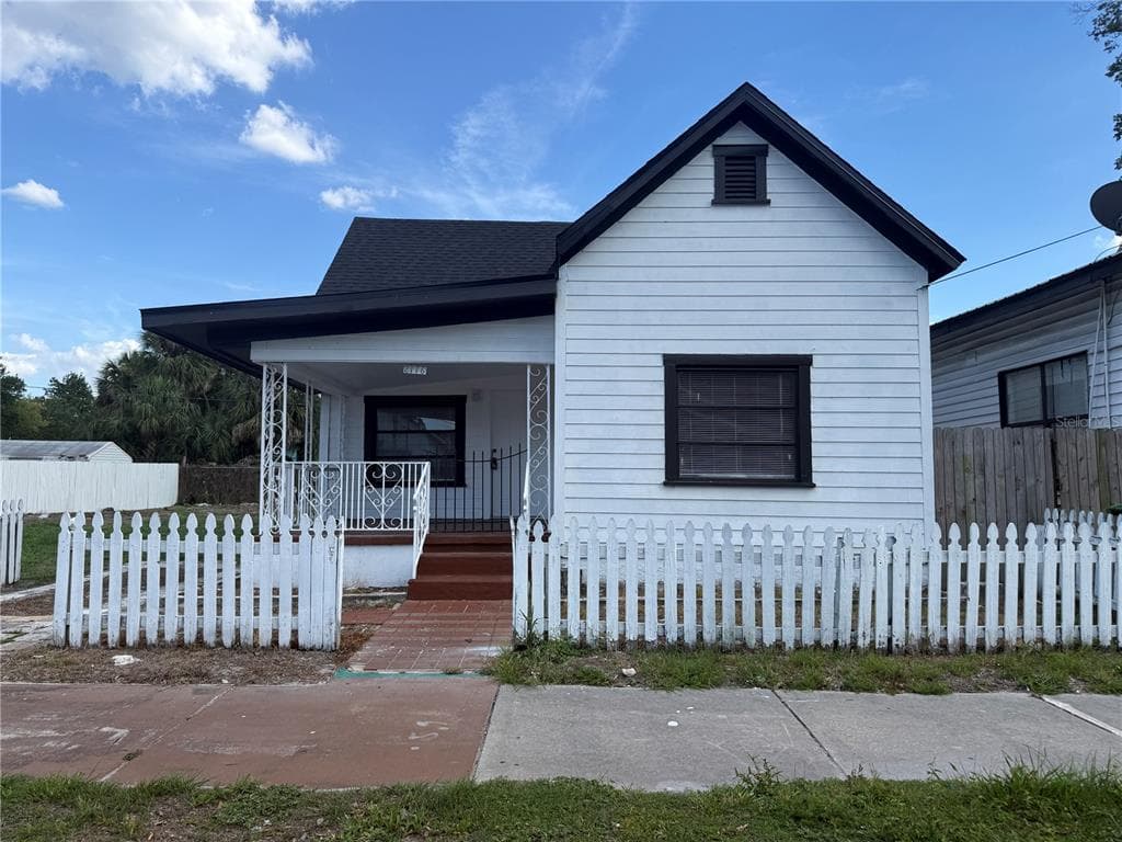 2116 W PINE STREET TAMPA, FL 33607