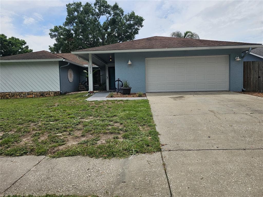 18322 SWAN LAKE DRIVE LUTZ, FL 33549