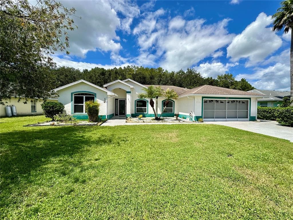 29439 SCHINNECOCK HILLS LANE SAN ANTONIO, FL 33576