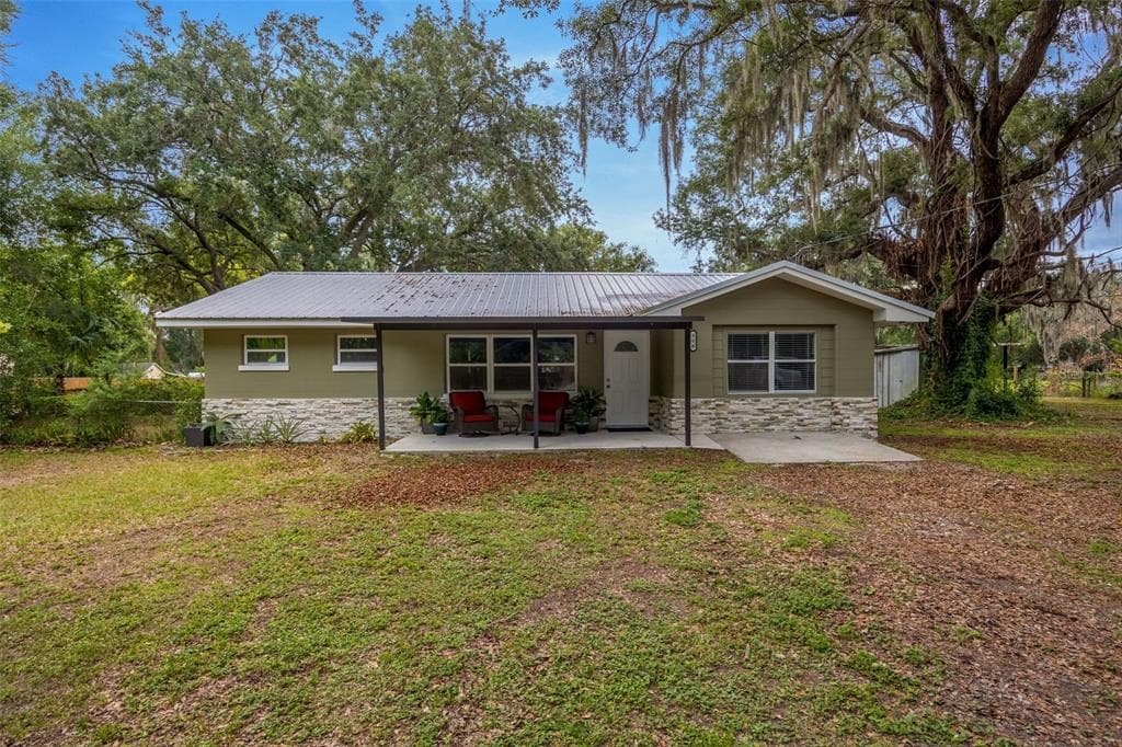 308 S KINGSWAY ROAD SEFFNER, FL 33584