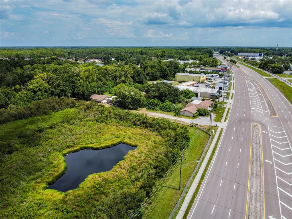 1758 LAND O LAKES BOULEVARD LUTZ, FL 33549