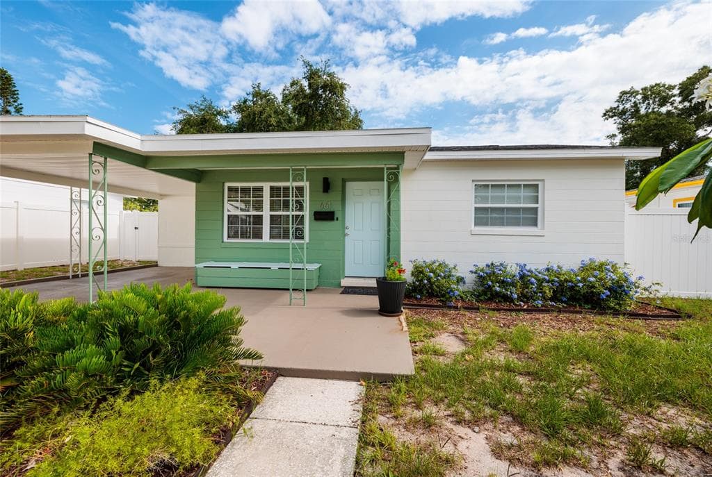 661 63RD AVENUE S ST PETERSBURG, FL 33705