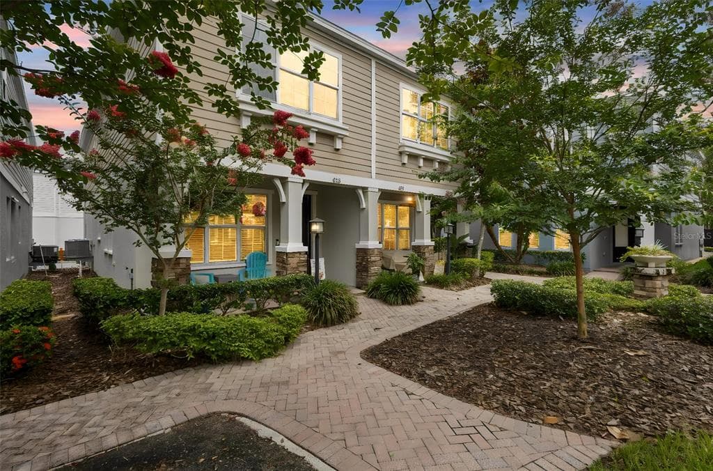 423 AURORA WAY OLDSMAR, FL 34677