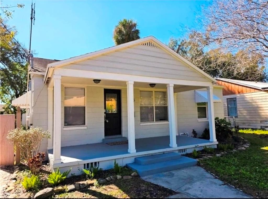 2015 OAKWOOD AVENUE TAMPA, FL 33605