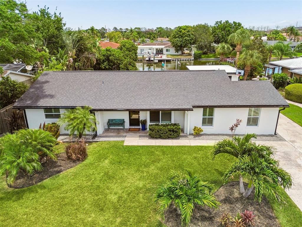 3941 E EDEN ROC CIRCLE TAMPA, FL 33634