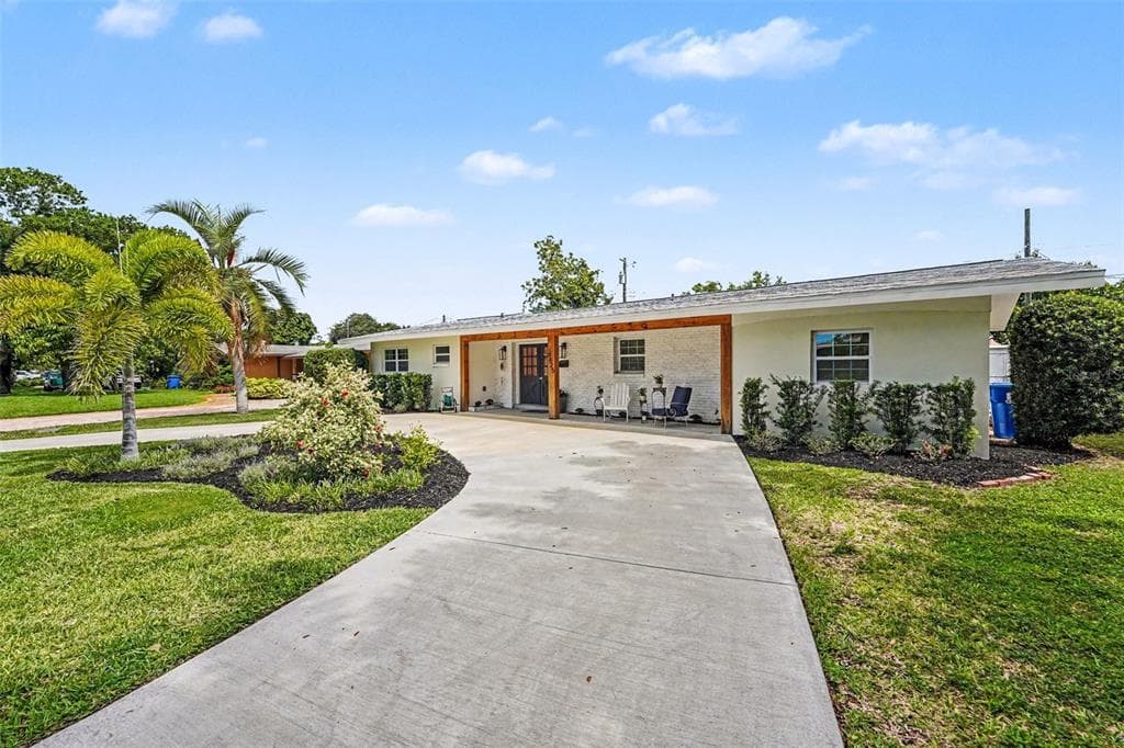 6825 11TH AVENUE N ST PETERSBURG, FL 33710