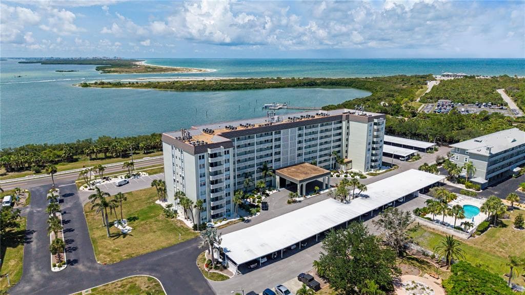 9 FORBES PLACE UNIT 205 DUNEDIN, FL 34698