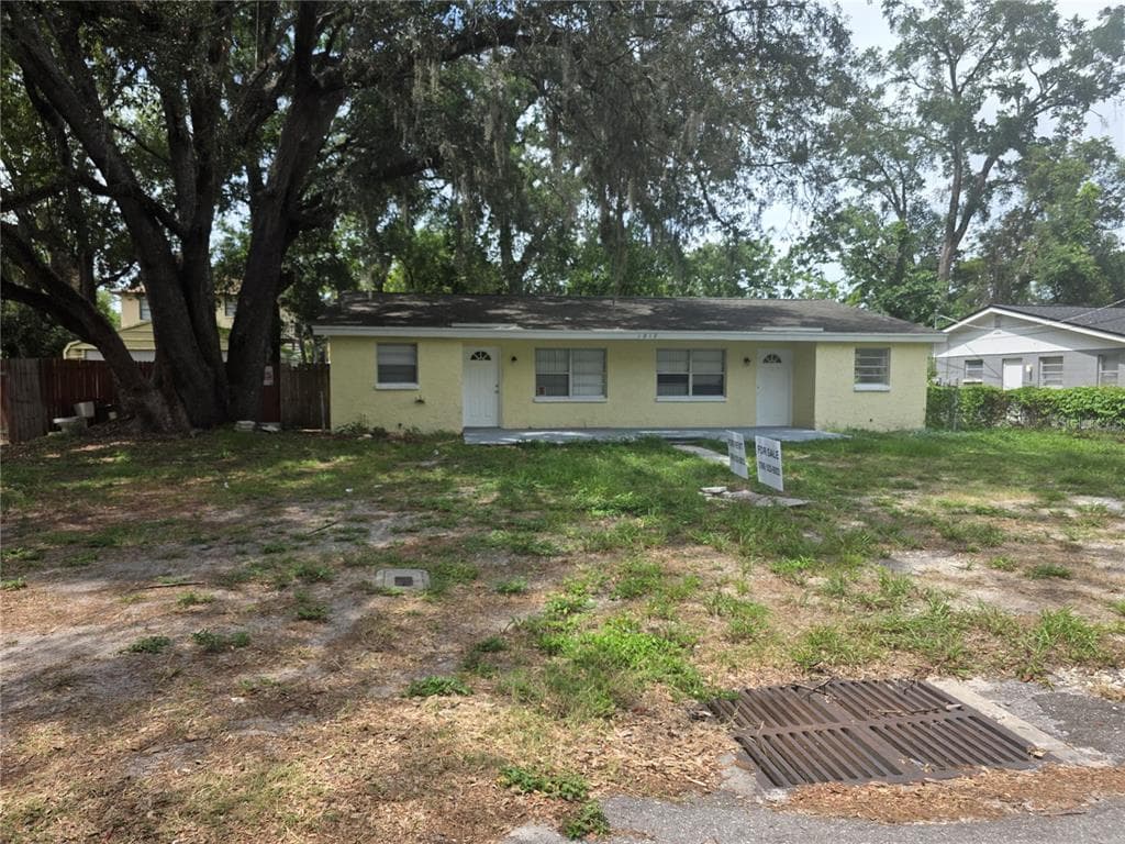1212 E CHILKOOT AVENUE TAMPA, FL 33612