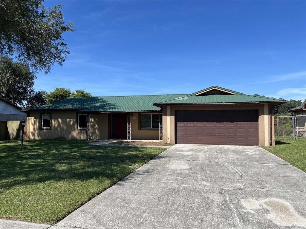 912 SHANGRI LA DRIVE SEFFNER, FL 33584