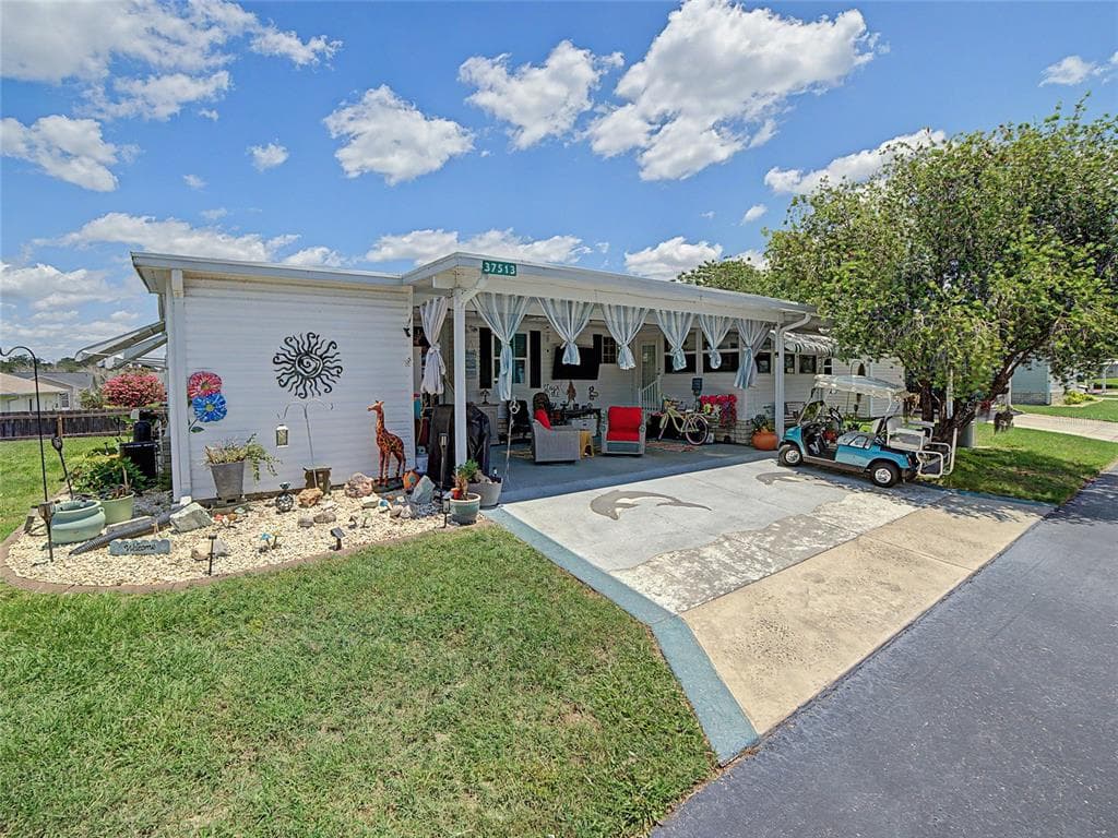 37513 CAMPO AVENUE ZEPHYRHILLS, FL 33541
