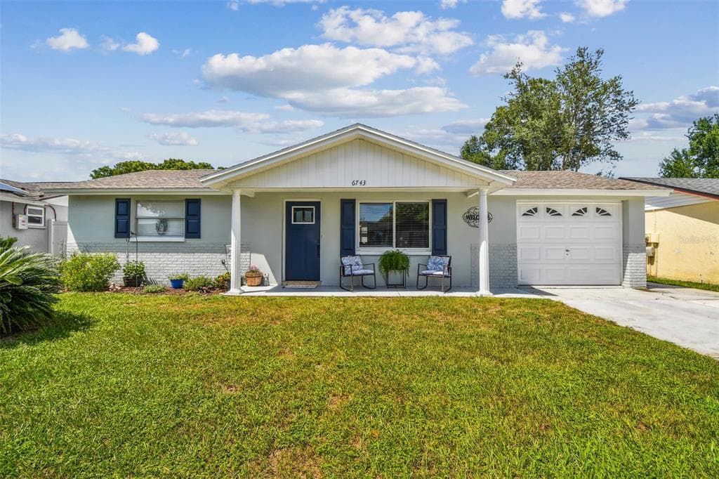 6743 KNIGHTSBRIDGE DRIVE NEW PORT RICHEY, FL 34653