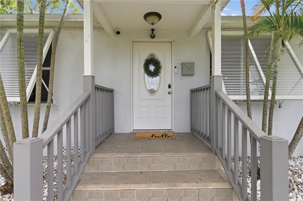 2710 16TH AVENUE N ST PETERSBURG, FL 33713