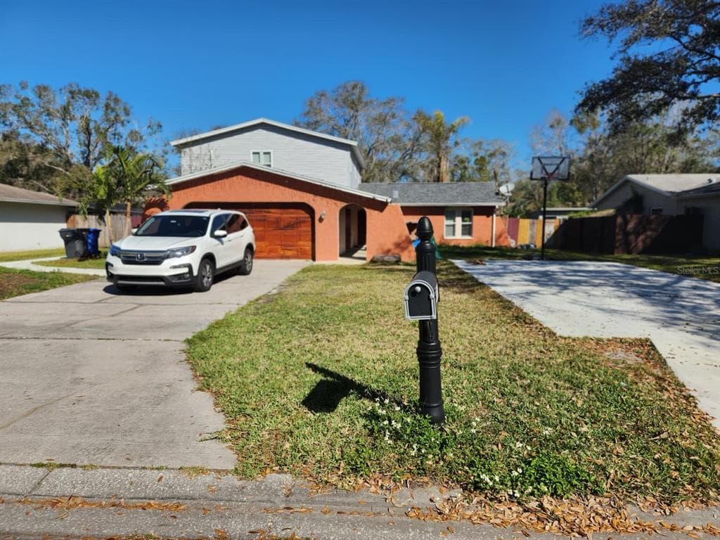 4107 HUDSON WAY
