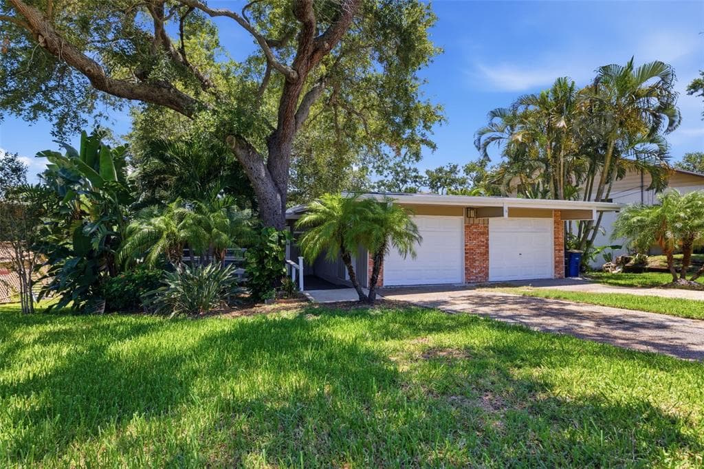 1918 BYRAM DRIVE CLEARWATER, FL 33755