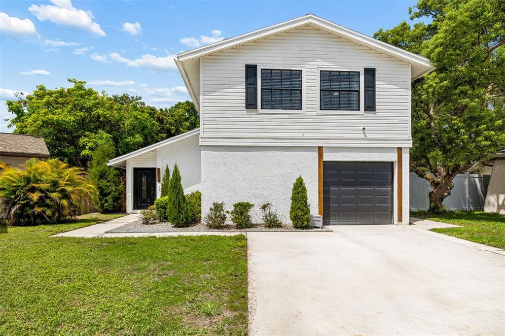 5114 STONEHAVEN COURT