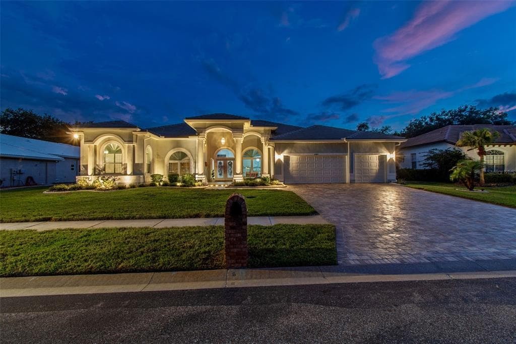 438 TALL OAK TRAIL