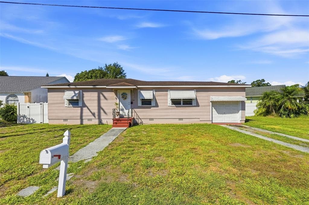 4570 HAINES ROAD N ST PETERSBURG, FL 33714