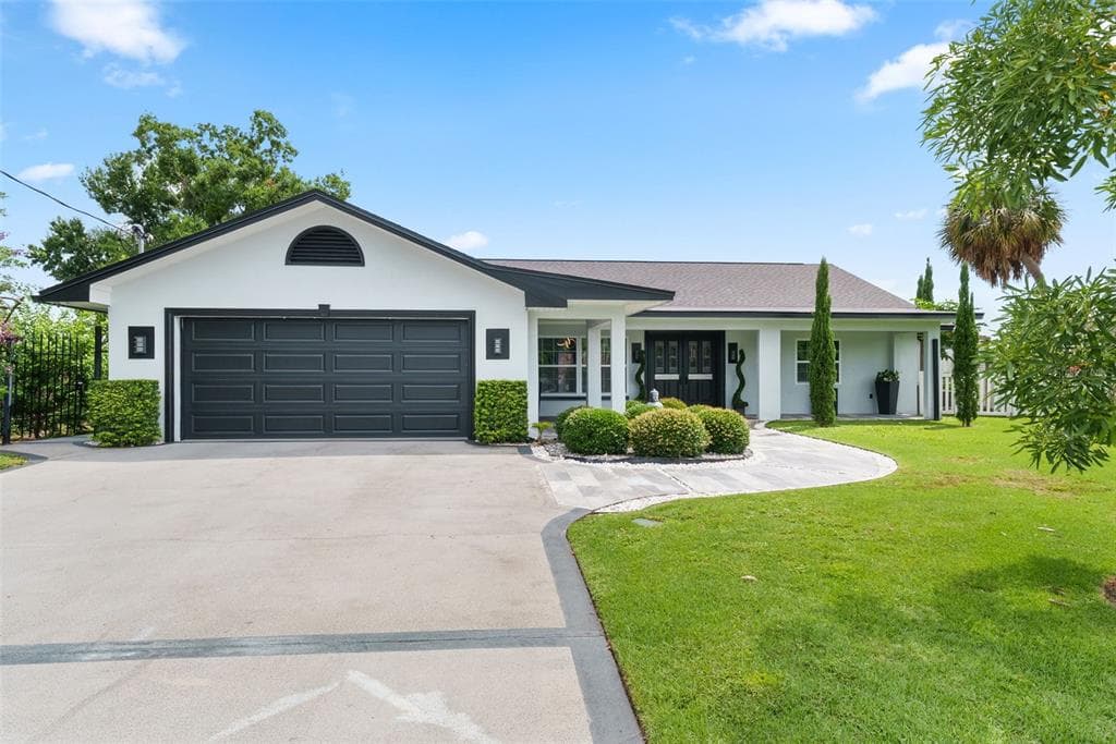 7302 EGYPT LAKE DRIVE TAMPA, FL 33614