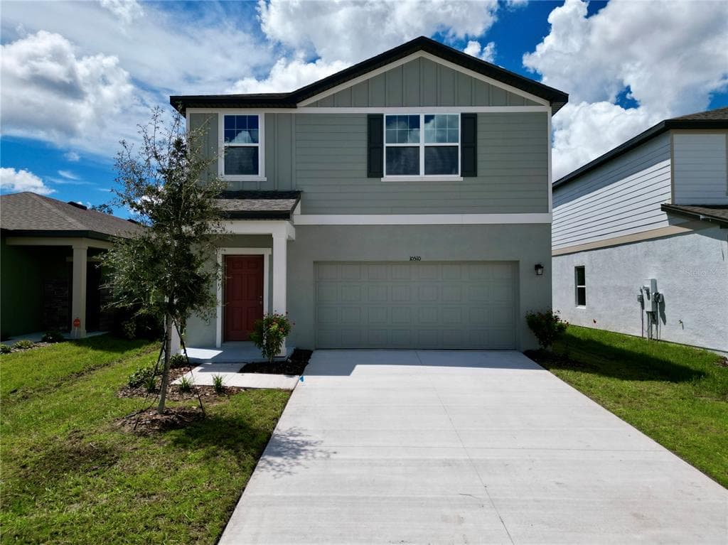 10510 CURVING CREEK LOOP PARRISH, FL 34219